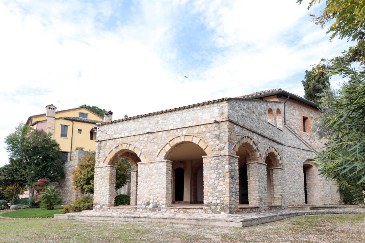 Hotel Corte Dei Tini Teramo Exterior foto